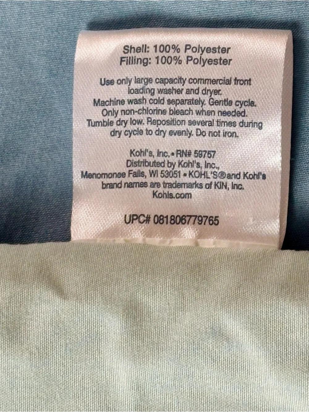 Mint green and light blue Twin XL comforter, mattress cover and fitted sheet
